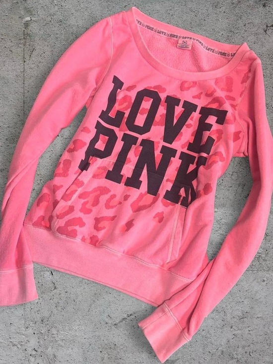 PINK Victoria's Secret Tops - ❌SOLD❌PINK Victoria’s Secret Vintage Y2K Sweatshirt Leopard-Print & Pocket